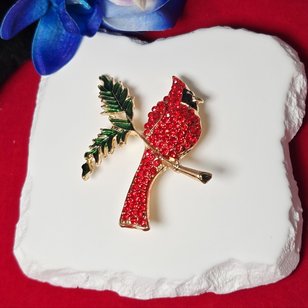 Red Rhinestone Cardinal Tree Branch Vintage Bird Brooch Scarf Pin Memorial Gift